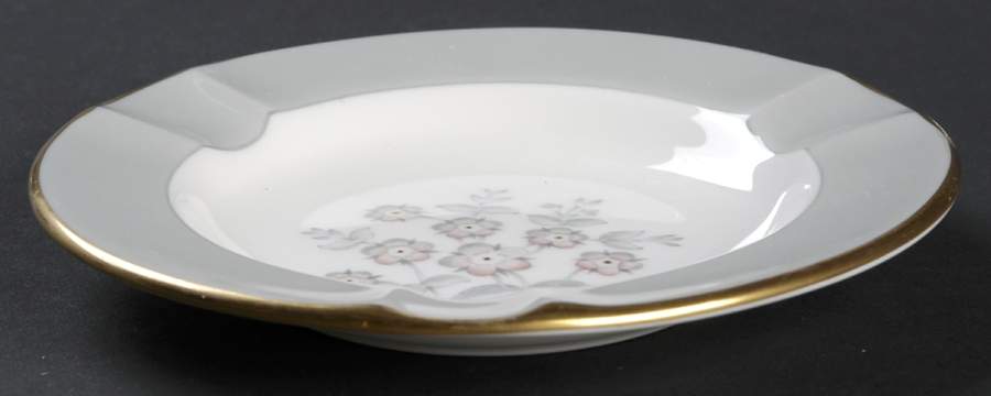 Grey Friar Pink Small Ashtray by Wedgwood-1