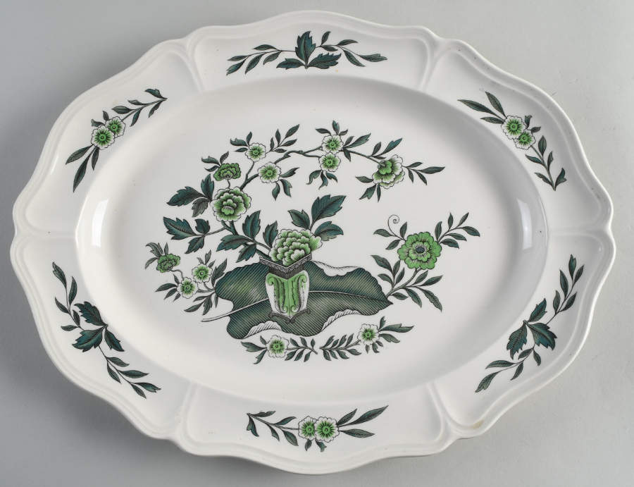Green Leaf (Queen's Shape) 15" Oval Serving Platter by Wedgwood-1