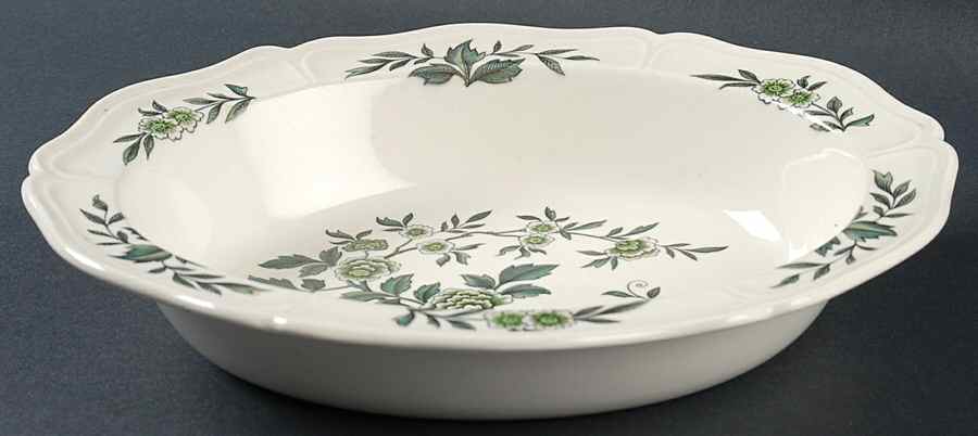 Green Leaf (Queen's Shape) 9" Oval Vegetable Bowl by Wedgwood-1