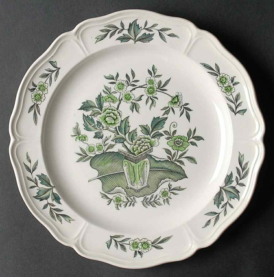 Green Leaf (Queen's Shape) Luncheon Plate by Wedgwood-1