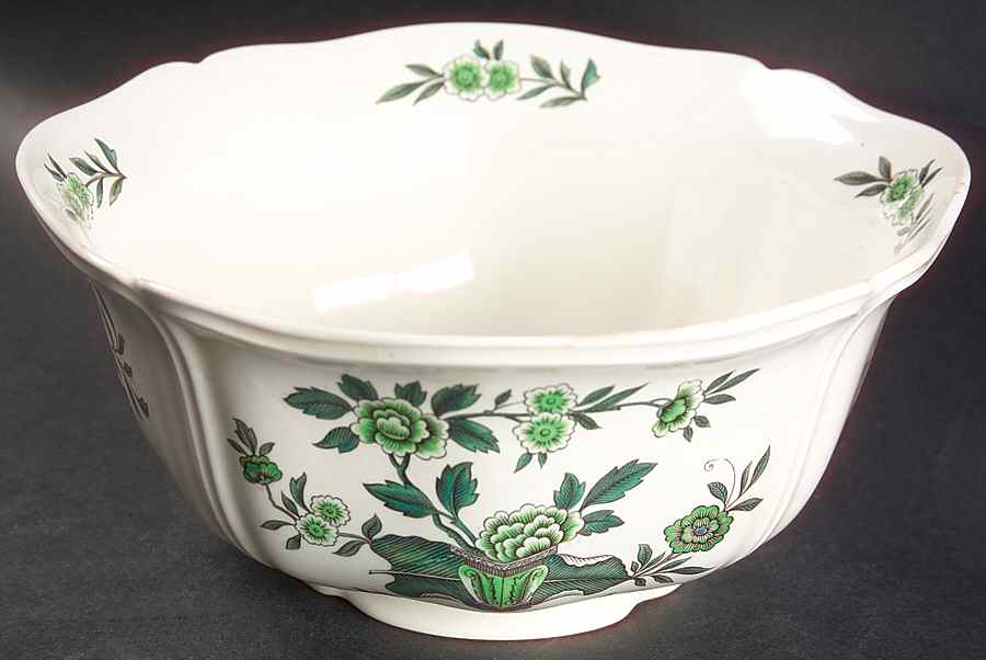 Green Leaf (Queen's Shape) 9" Salad Serving Bowl by Wedgwood-1