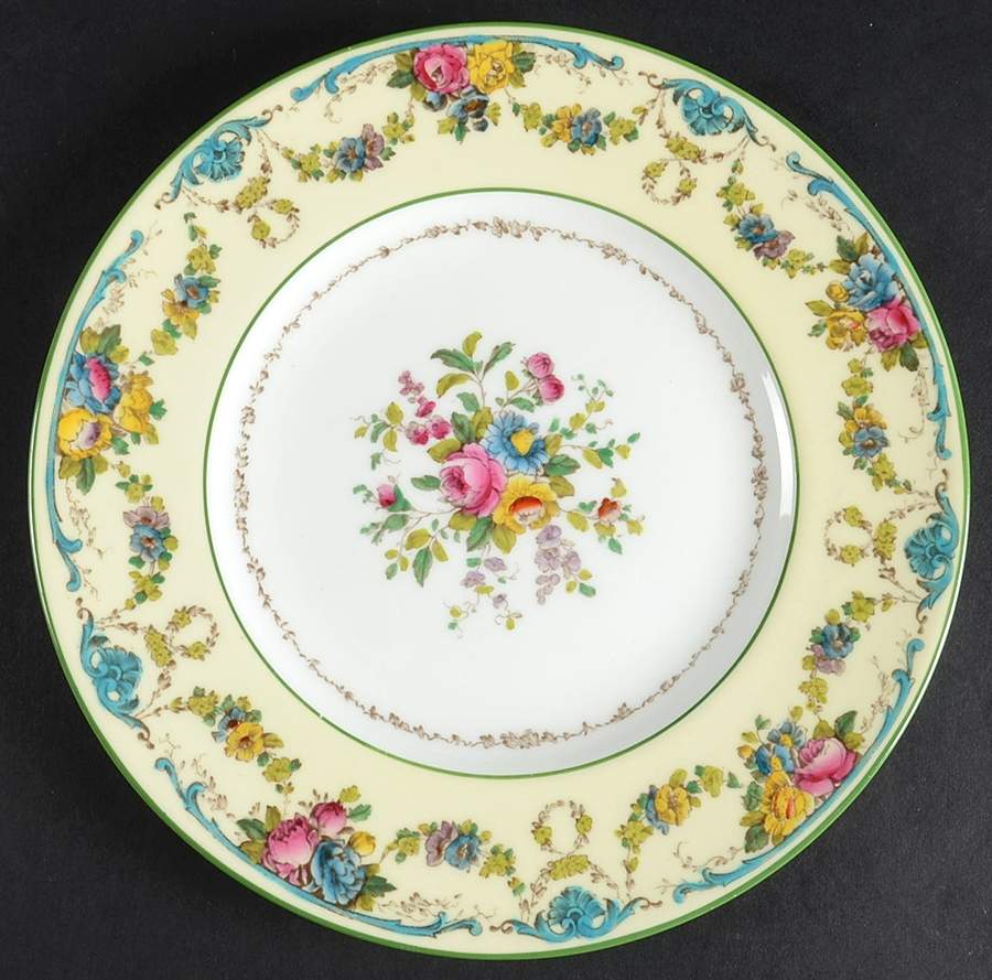 Grosvenor (W697, Cream Rim) Luncheon Plate by Wedgwood-1