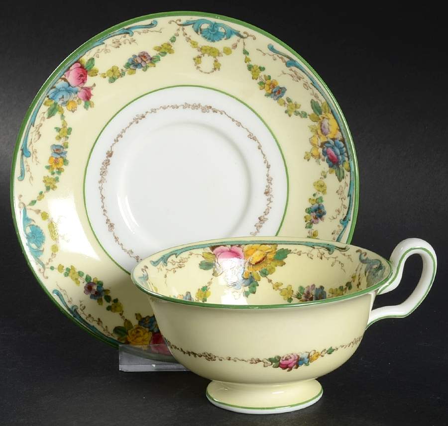 Grosvenor (W697, Cream Rim) Footed Cup & Saucer Set by Wedgwood-1