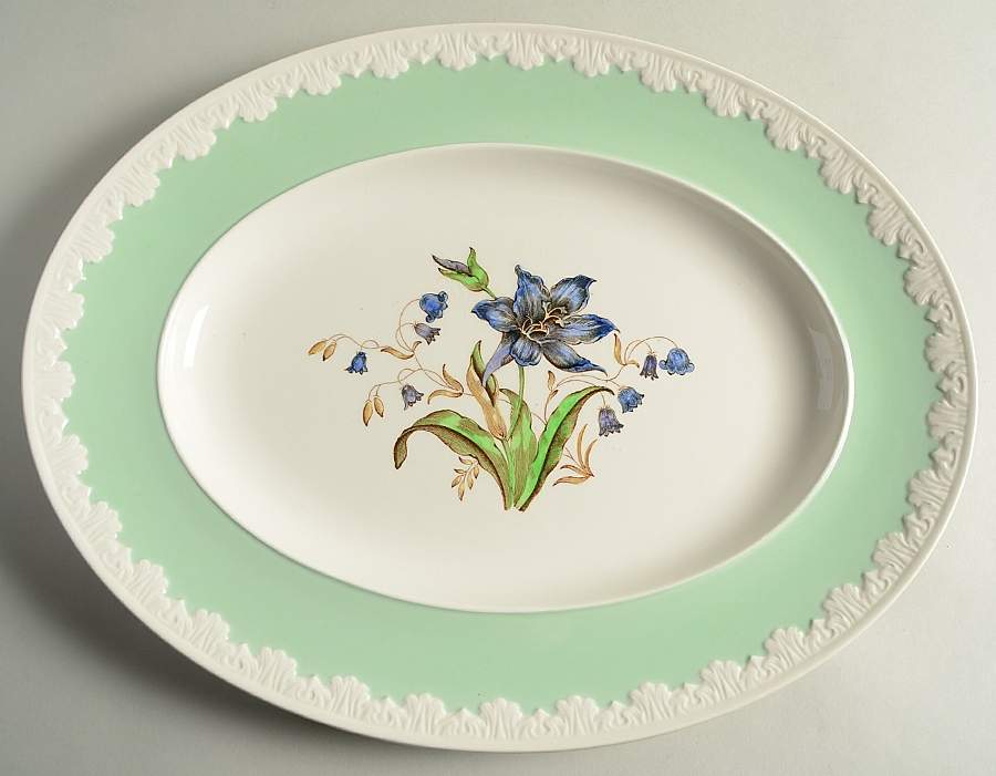 Hampton Court (Green Rim) 15" Oval Serving Platter by Wedgwood-1