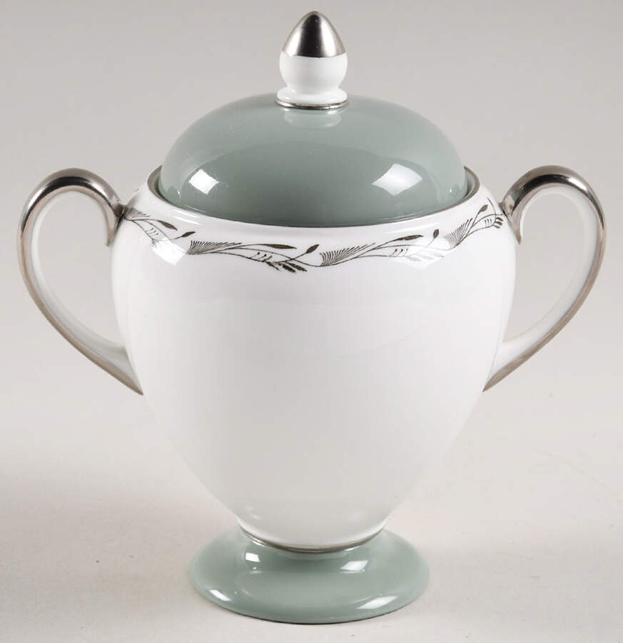 Halford Globe Shape Sugar Bowl & Lid by Wedgwood-1