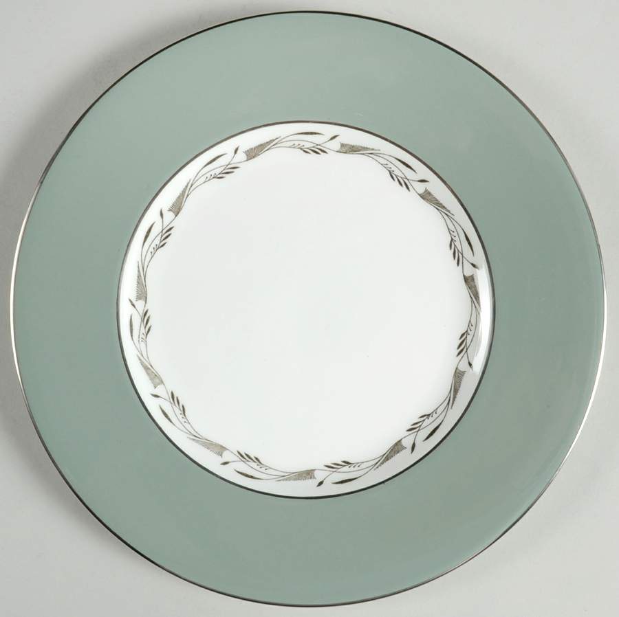 Halford Luncheon Plate by Wedgwood-1