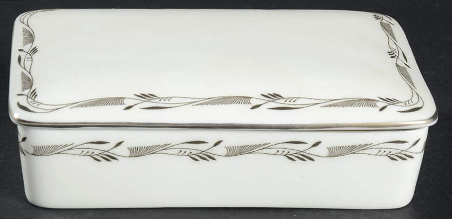 Halford Cigarette Box & Lid by Wedgwood-1