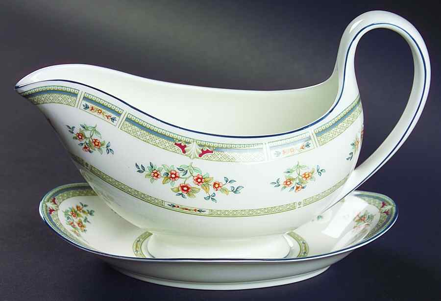 Hampshire Gravy Boat & Underplate by Wedgwood-1