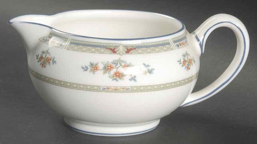 Hampshire 146 Shape Creamer by Wedgwood-1