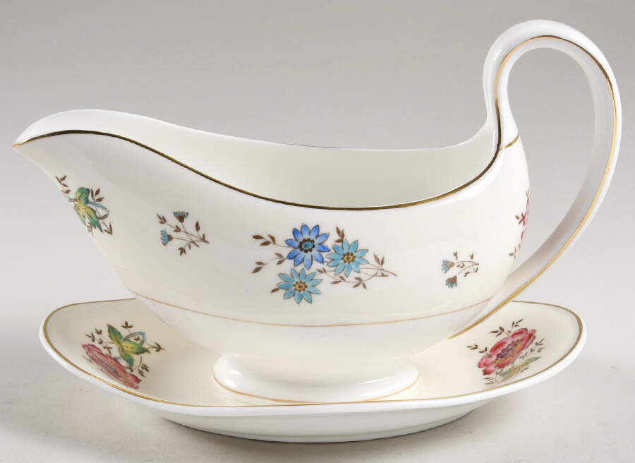 Harewood Gravy Boat with Attached Underplate by Wedgwood-1