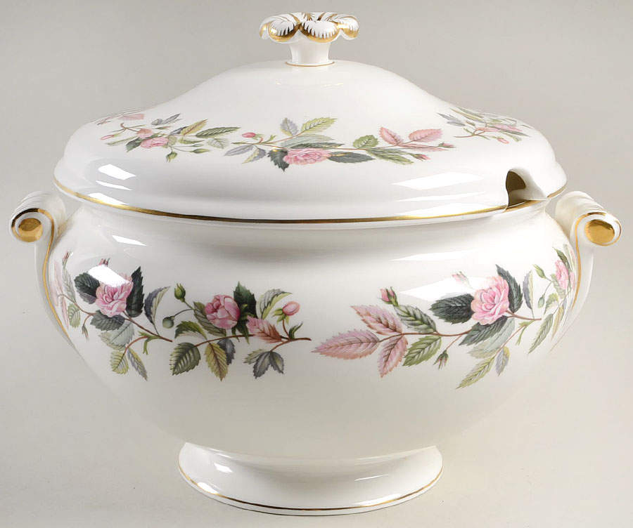 Hathaway Rose Tureen & Lid by Wedgwood-1
