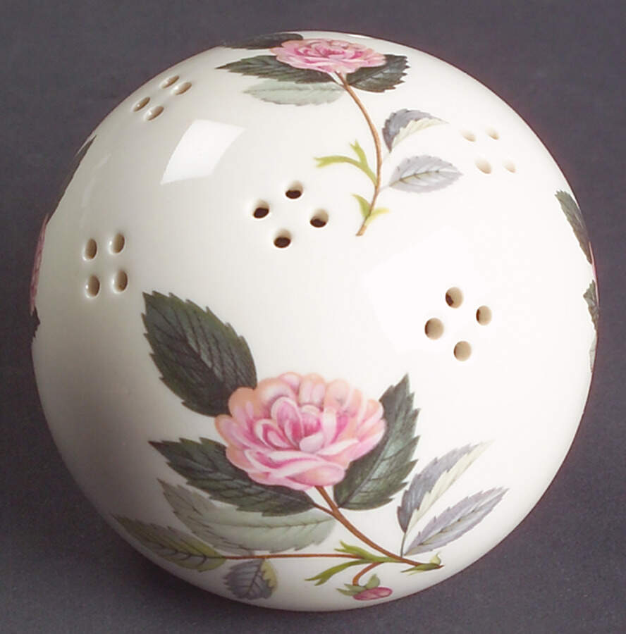 Hathaway Rose Pommander by Wedgwood-1