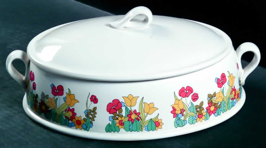 Hedgerow 2 Quart Oval Covered Casserole by Wedgwood-1