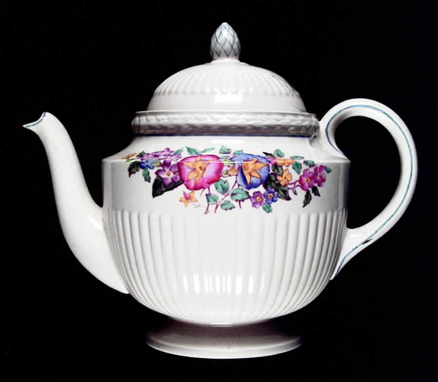 Hedgerow Teapot & Lid by Wedgwood-1