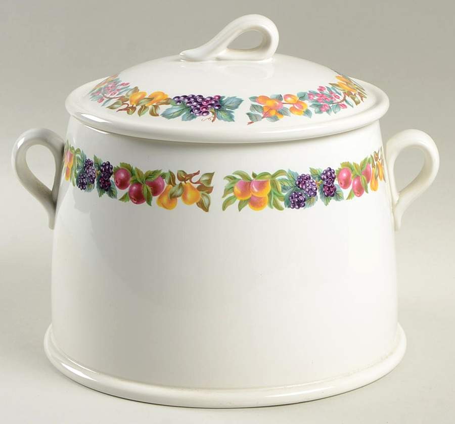 Hereford (Oven To Table) Dutch Oven with Lid by Wedgwood-1