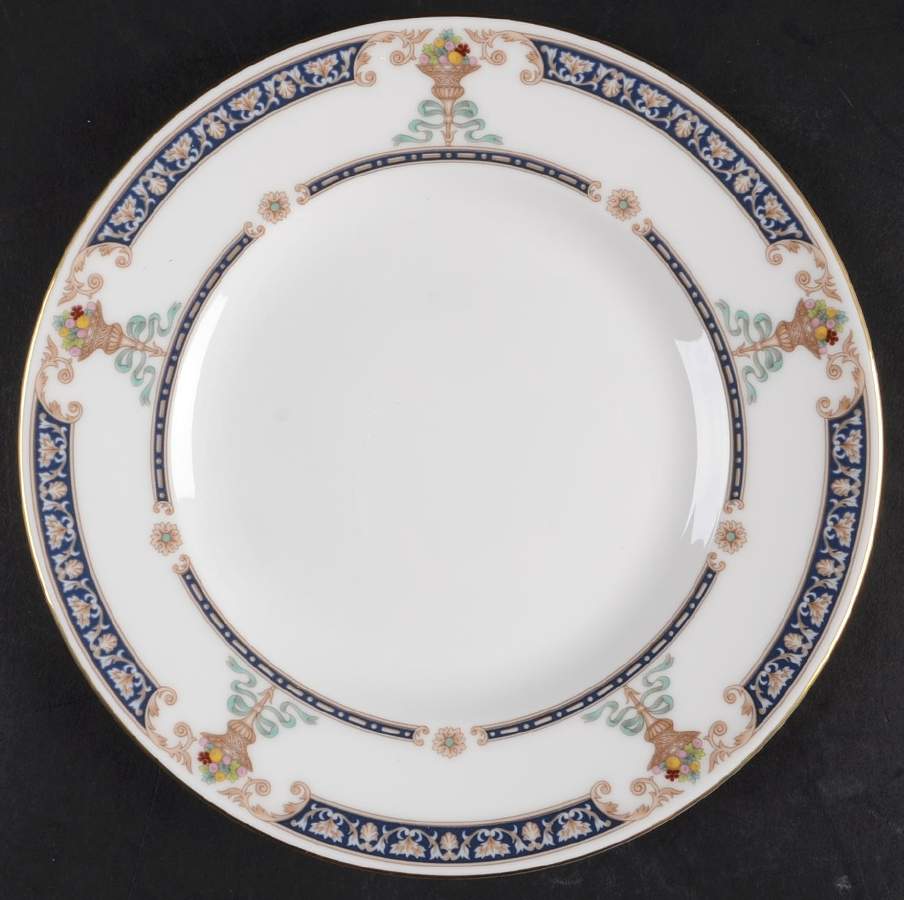 Highgrove Dessert/Pie Plate by Wedgwood-1
