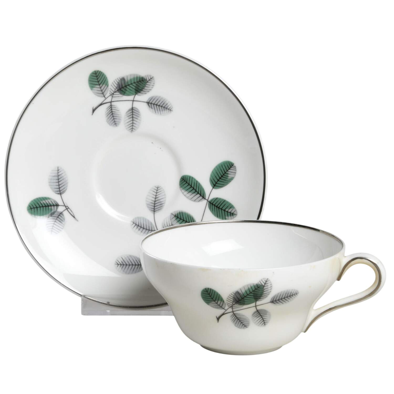 Honesty Flat Cup & Saucer Set by Wedgwood-1
