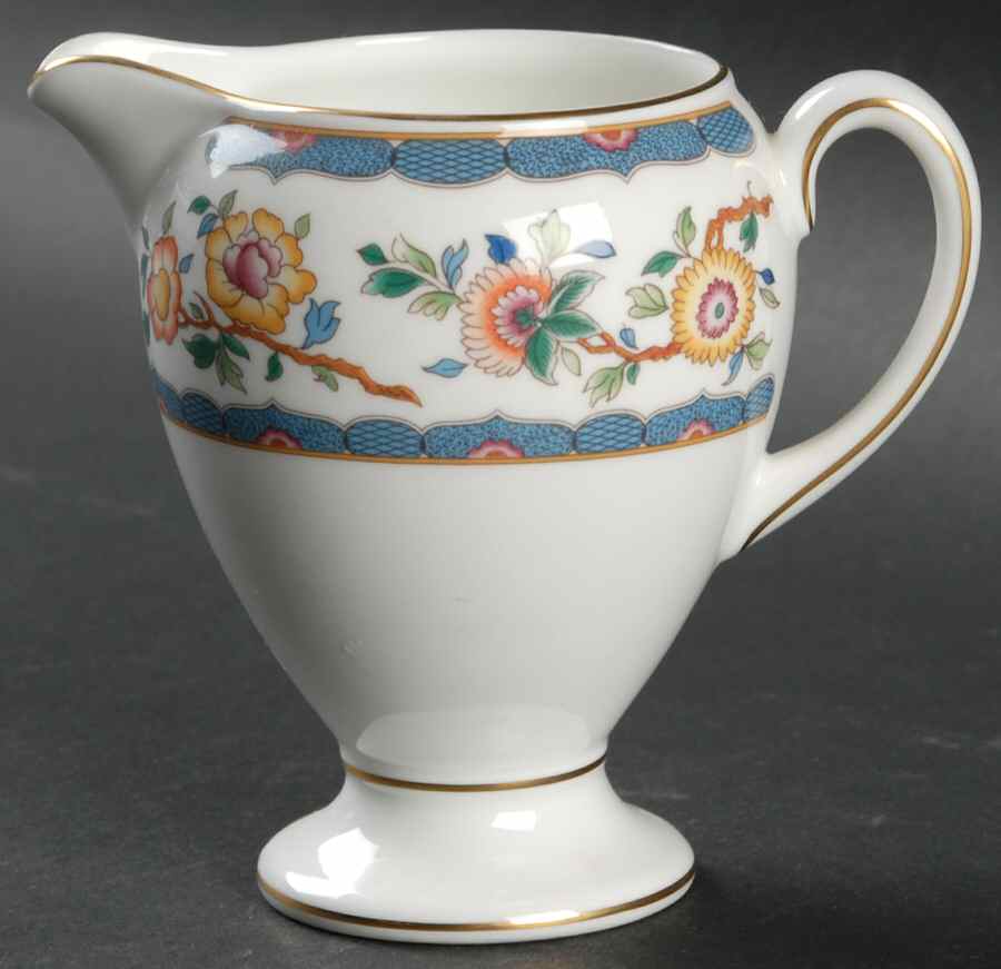 Huntingdon Globe Shape Creamer by Wedgwood-1