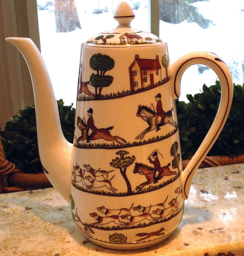 Hunting Scene Coffee Pot & Lid by Wedgwood-1
