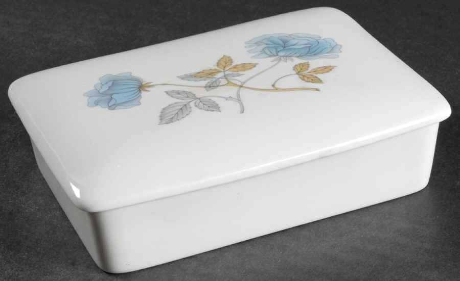 Ice Rose (No Trim) Cigarette Box & Lid by Wedgwood-1
