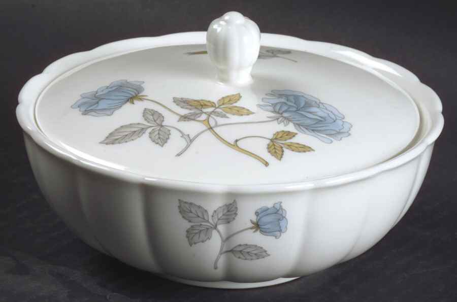 Ice Rose (No Trim) Murray Dish with Lid by Wedgwood-1