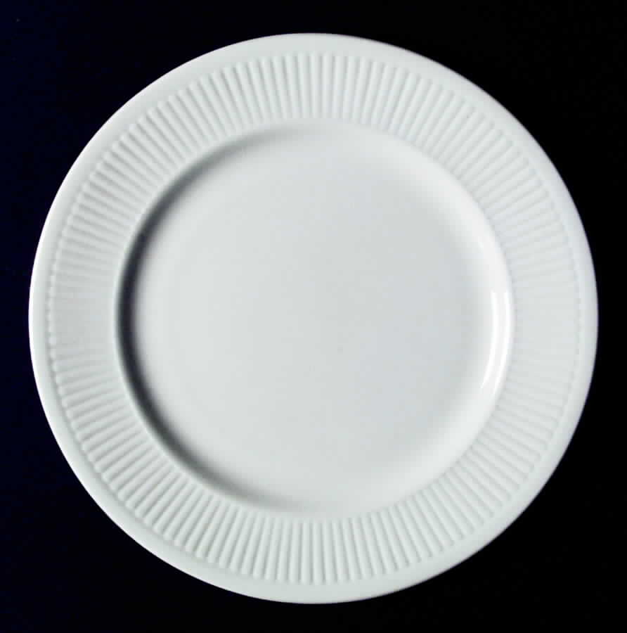 Insignia Dinner Plate by Wedgwood-1