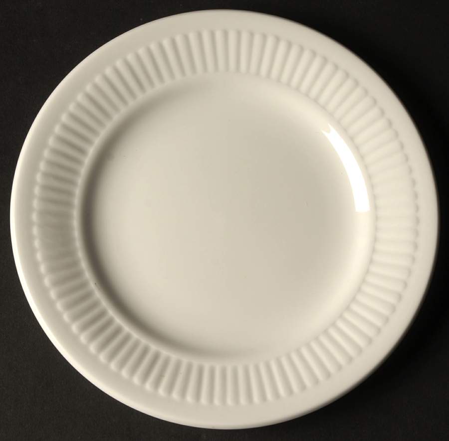 Insignia Dessert/Pie Plate by Wedgwood-1