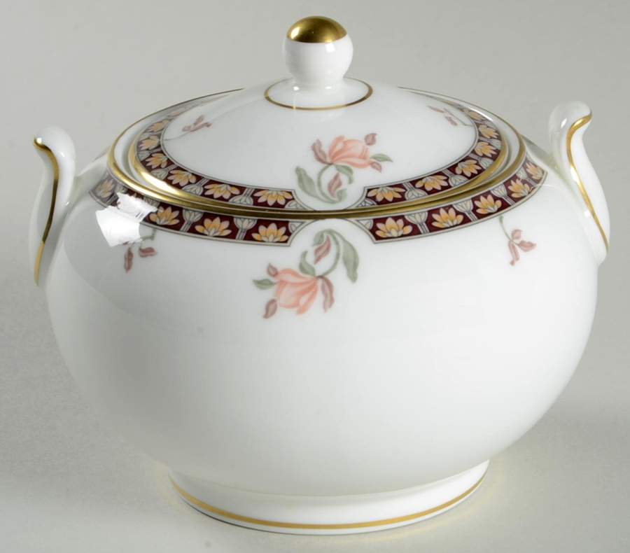 Isis 146 Shape Sugar Bowl & Lid by Wedgwood-1