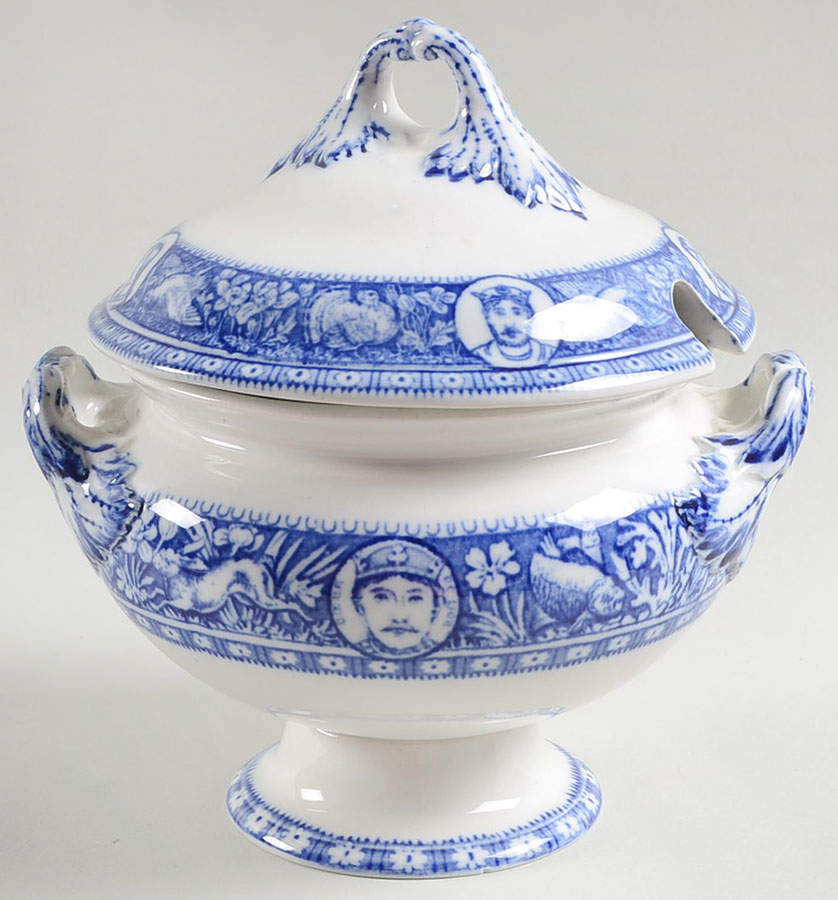 Ivanhoe (Flow Blue) Sauce Boat & Lid by Wedgwood-1