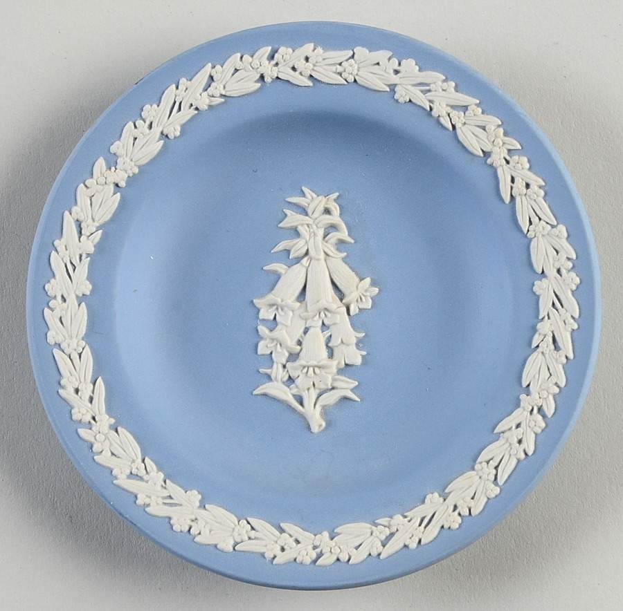 Cream Color on Lavender (Pale Blue) Jasperware 4" Round Tray by Wedgwood-1