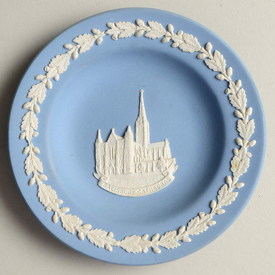 Cream Color on Lavender (Pale Blue) Jasperware Round Landmark Tray by Wedgwood-1