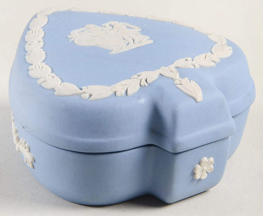 Cream Color on Lavender (Pale Blue) Jasperware Box-Spade Shape/With Lid-Large by Wedgwood-1