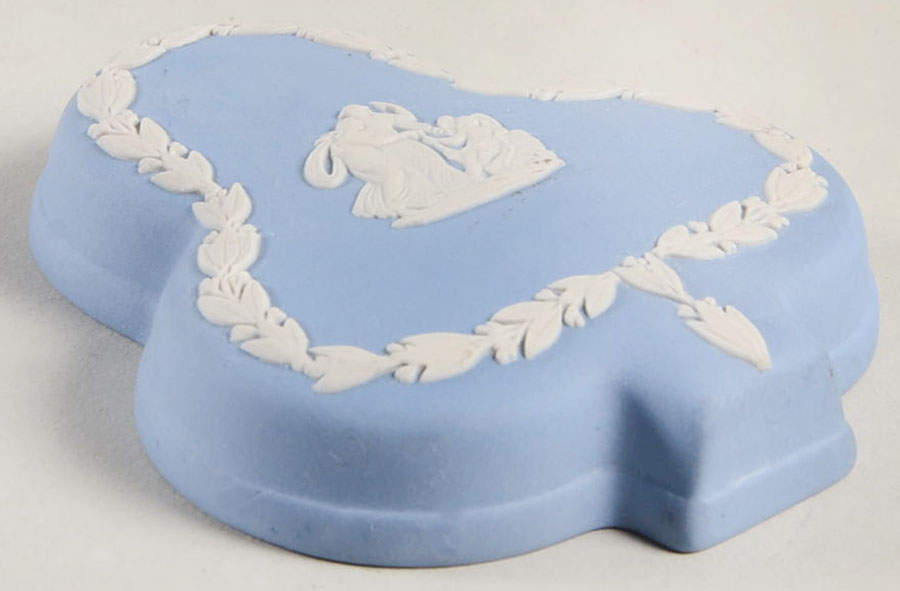 Cream Color on Lavender (Pale Blue) Jasperware Lid for Club Shape Box by Wedgwood-1