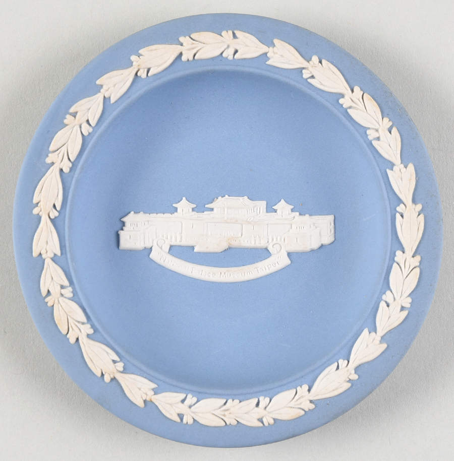 Cream Color on Lavender (Pale Blue) Jasperware Round Landmark Tray by Wedgwood-1