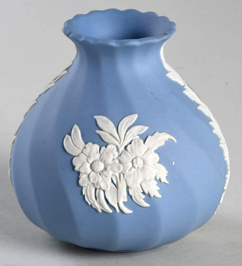 Cream Color on Lavender Spiral Flute 3" Bud Vase by Wedgwood-1