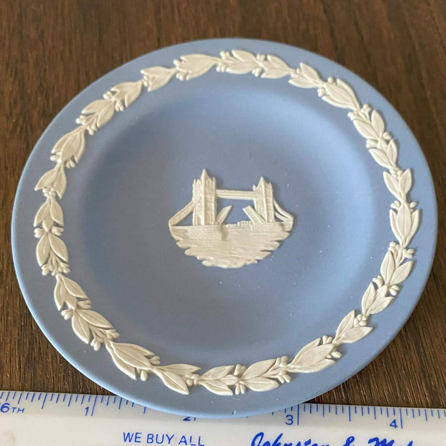 Cream Color on Lavender (Pale Blue) Jasperware Round Landmark Tray by Wedgwood-1