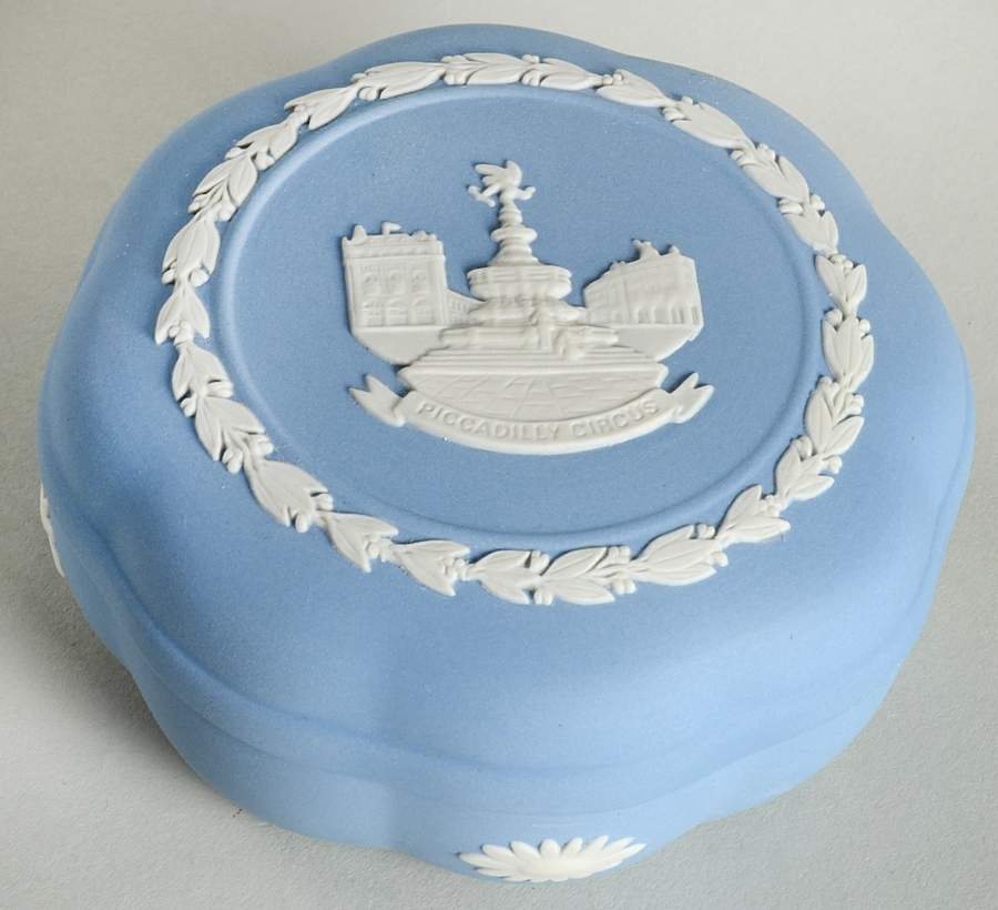 Cream Color on Lavender (Pale Blue) Jasperware Small Scallop Landmarks Candy Box by Wedgwood-1