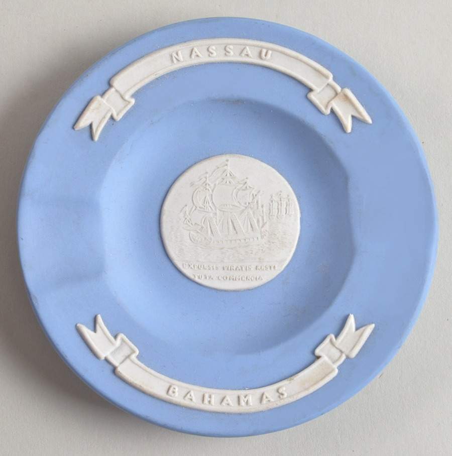 Cream Color on Lavender (Pale Blue) Jasperware 2 Slot Round Ashtray by Wedgwood-1
