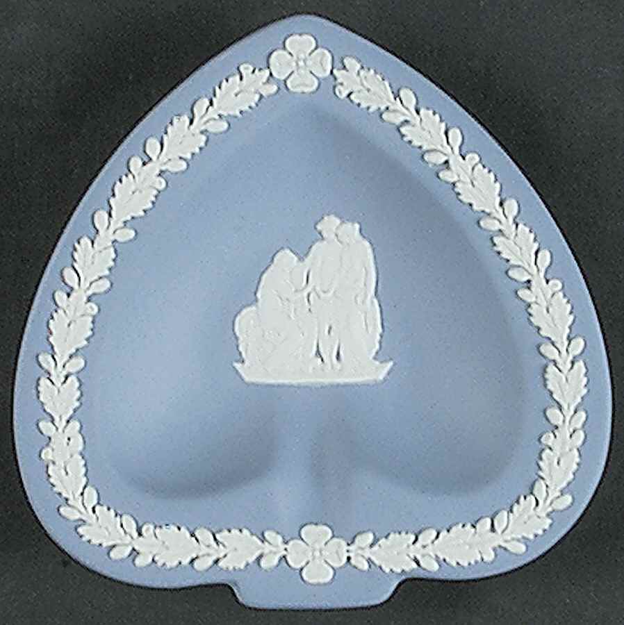 Cream Color on Lavender (Pale Blue) Jasperware Small Spade Shape Ashtray by Wedgwood-1