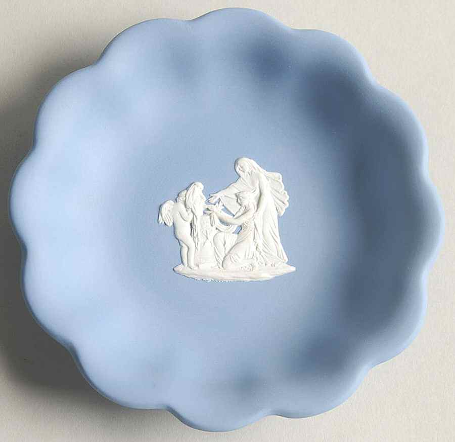 Cream Color on Lavender (Pale Blue) Jasperware Round Scalloped Compotier by Wedgwood-1