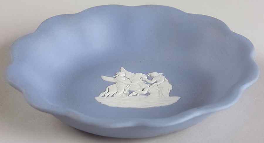 Cream Color on Lavender (Pale Blue) Jasperware Round Scalloped Compotier by Wedgwood-1
