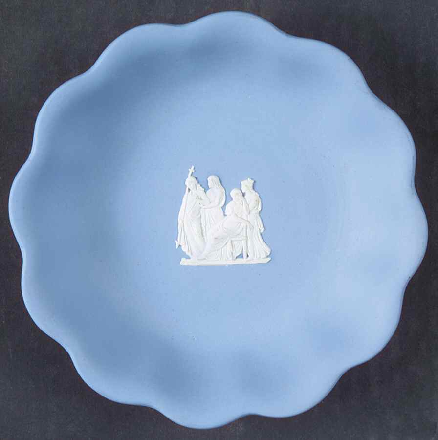 Cream Color on Lavender (Pale Blue) Jasperware Round Scalloped Compotier by Wedgwood-1