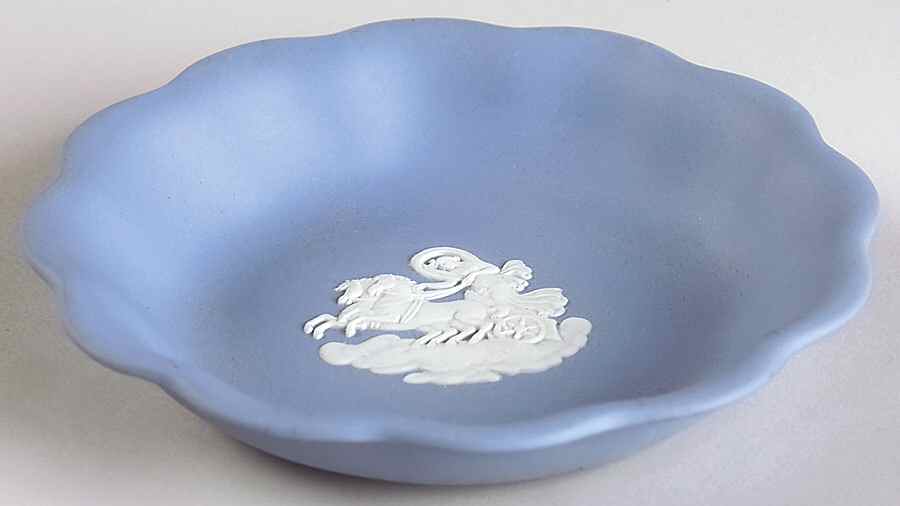 Cream Color on Lavender (Pale Blue) Jasperware Round Scalloped Compotier by Wedgwood-1