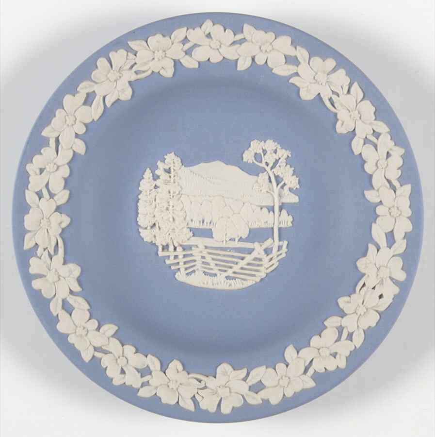 Cream Color on Lavender (Pale Blue) Jasperware Round Landmark Tray by Wedgwood-1