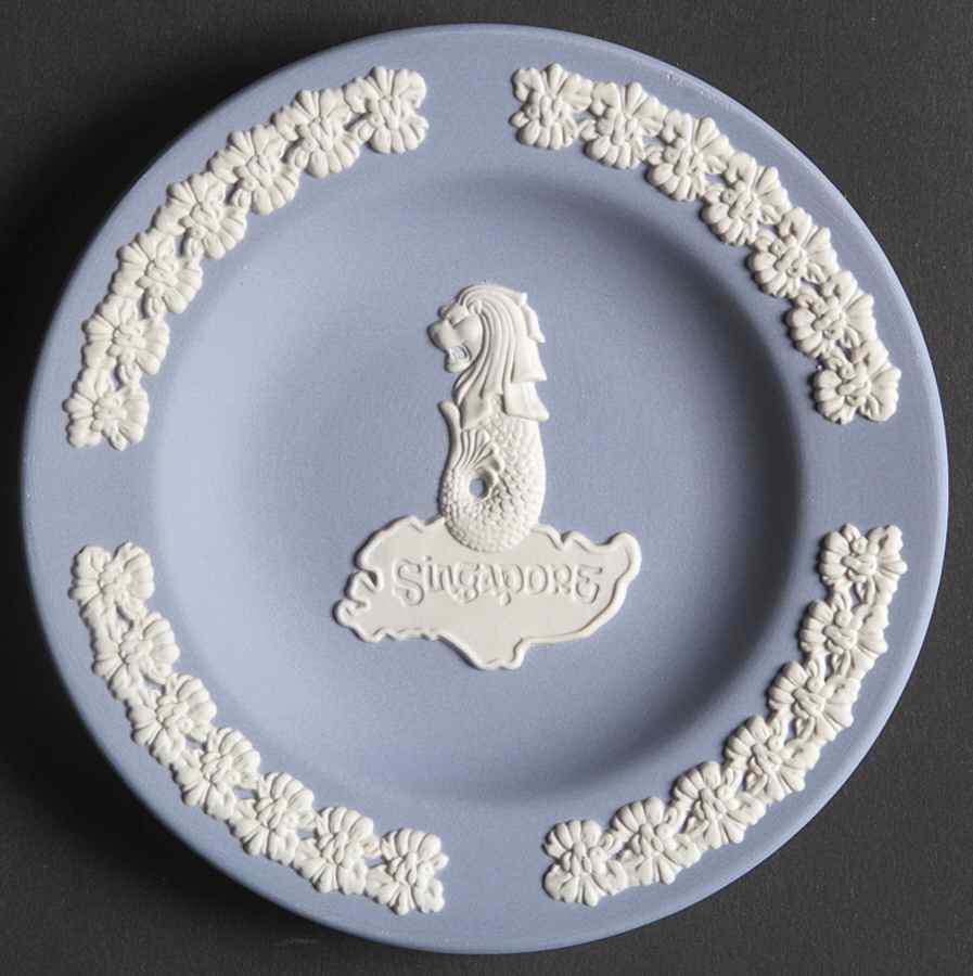 Cream Color on Lavender (Pale Blue) Jasperware Round Landmark Tray by Wedgwood-1
