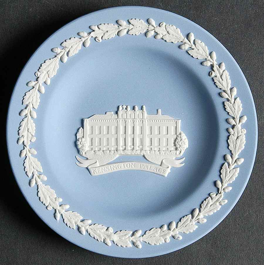 Cream Color on Lavender (Pale Blue) Jasperware Round Landmark Tray by Wedgwood-1