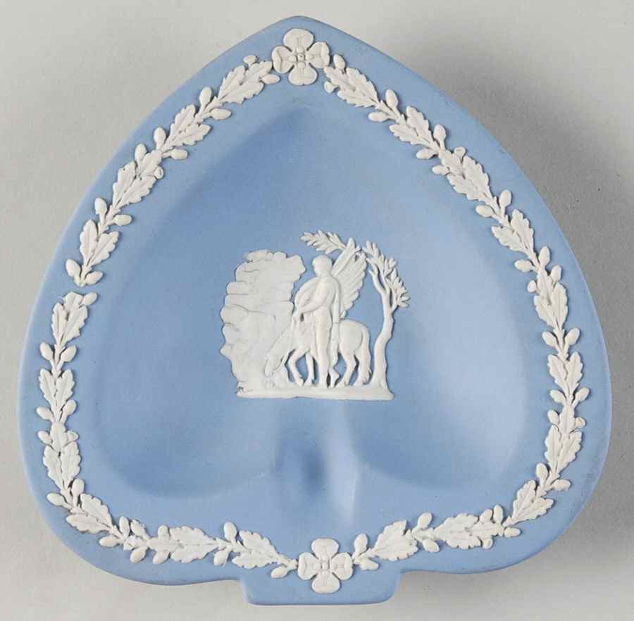 Cream Color on Lavender (Pale Blue) Jasperware Small Spade Shape Ashtray by Wedgwood-1