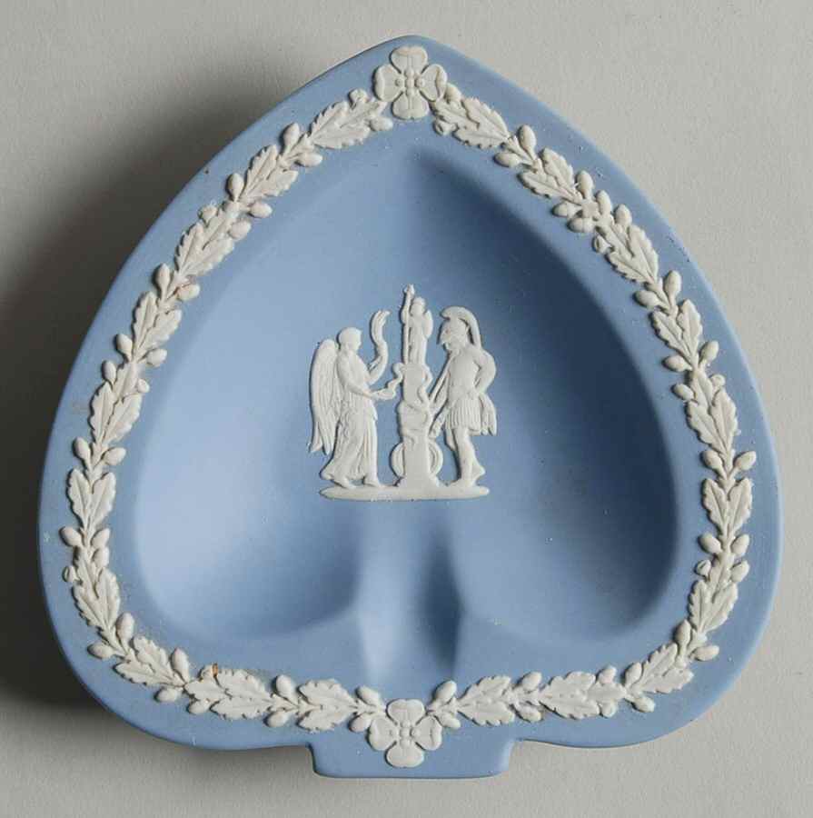 Cream Color on Lavender (Pale Blue) Jasperware Small Spade Shape Ashtray by Wedgwood-1