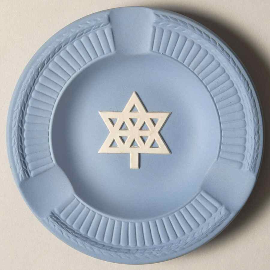 Cream Color on Lavender (Pale Blue) Jasperware 3 Slot Round Fluted Ashtray by Wedgwood-1