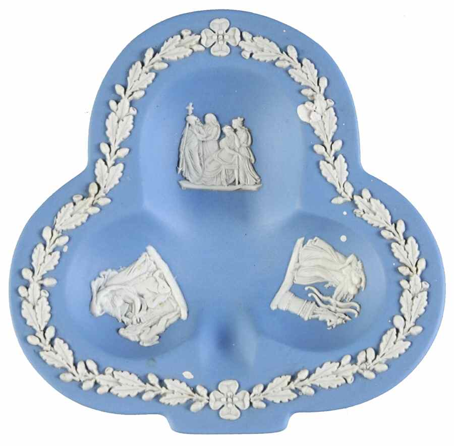 Cream Color on Lavender (Pale Blue) Jasperware Small Club Shape Ashtray by Wedgwood-1